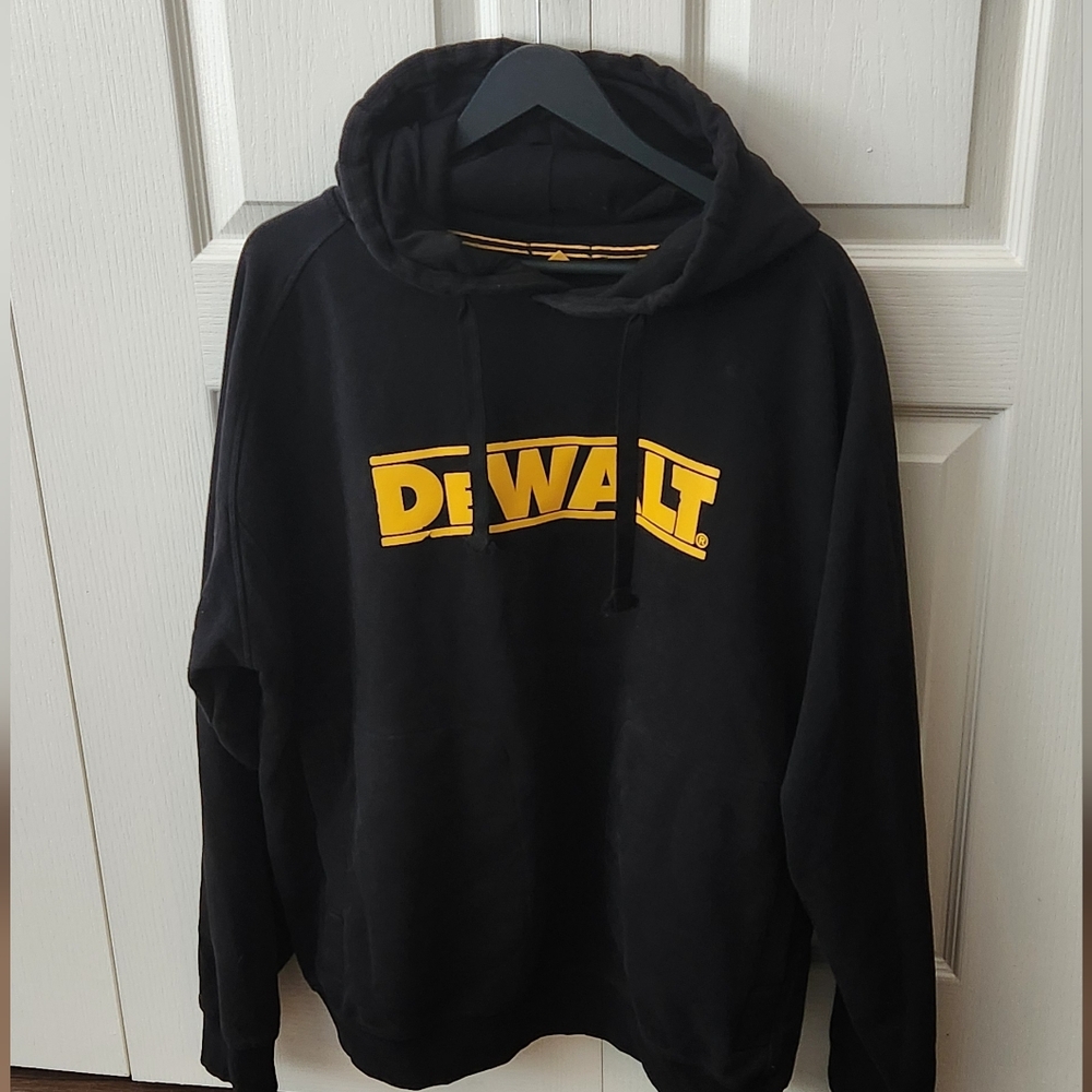 Dewalt "Heavyweight" Hoodie (XL)